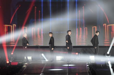 Maybe you would like to learn more about one of these? สุดมันส์กับศิลปิน 3 วง iKON AB6IX และ VAV ในงาน 2020 ...