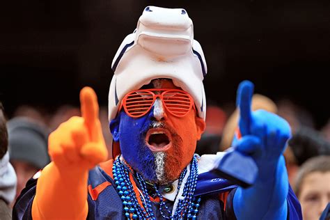 Driving distance from grand junction, co to denver, co is 243 miles (391 km). Grand Junction Declares Friday 'Denver Broncos' Day