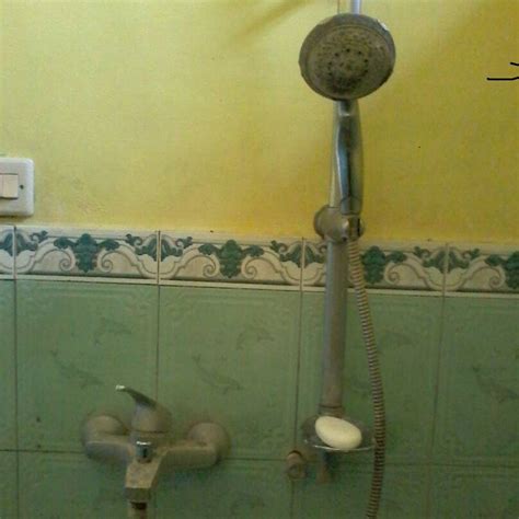 Berapakah gaya ke atas yang menekan batu tersebut ? Pemasangan Pemanas Air (Kamar Mandi) dengan Elpigi Murah ...