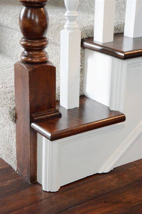 How to stain/paint an oak banister (the shortcut method…no sanding needed!) so, we decided to stain the banister and newel posts (and the wood that runs along the base of the spindles) and to. How to Stain an Oak Banister | Oak banister, Oak stairs ...