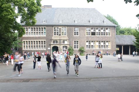 Die anzahl der neuerkrankungen im landkreis steigt rasant. Erprobungsstufe - Marie-Curie-Gymnasium Neuss