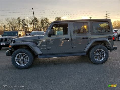 2019 Sting Gray Jeep Wrangler Unlimited Sahara 4x4 131125349 Photo 3