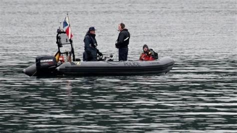 Divers Recover Bodies Of Pilot Passengers Killed In Floatplane Crash Off Bcs Central Coast