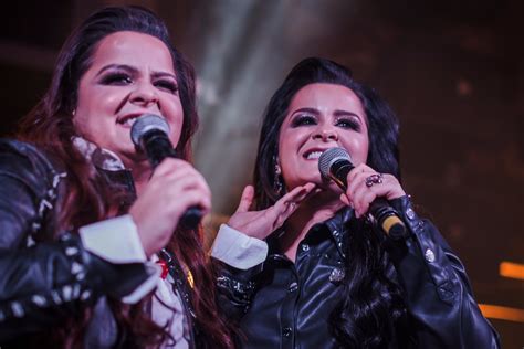 F5 Música Maiara Da Dupla Sertaneja Com Maraisa é Atropelada E Fará Shows Com Bota