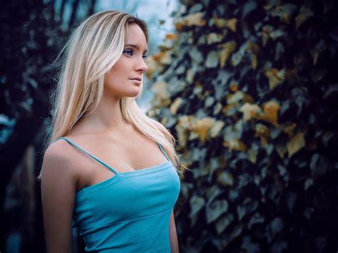 Wallpaper Women Model Blonde Straight Hair Looking Away Long Hair Bare Shoulders Dress