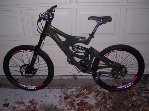If you like nurturing your independence, appreciate the outdoors and enjoy an adrenalin rush. Downhill bike - Wikipedia