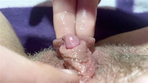 Huge Clitoris Rubbing And Jerking Orgasm In Extreme Close Up