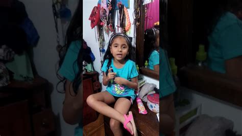 Isabella Enseñando A Aplicar Pestañina De Niñas Chiquitas Youtube