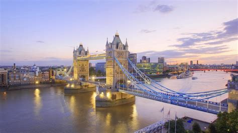Rooftop bar & xl beds. Night View of Tower Bridge in London Image | HD Wallpapers