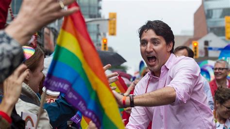 Justin Trudeau Will Be The 1st Pm To March In Torontos Pride Parade Toronto Cbc News