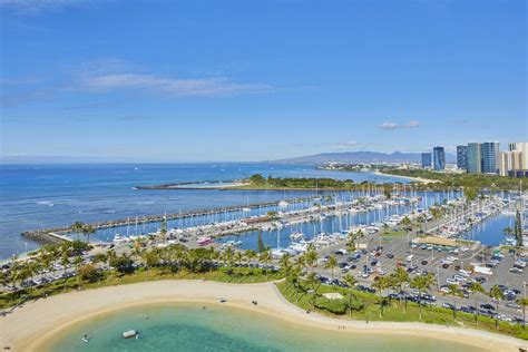 Hilton Hawaiian Village Waikiki Beach Resort In Honolulu Usa