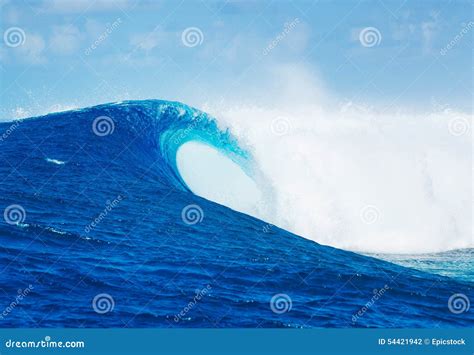 Epic Waves Perfect Surf Stock Photo Image Of Pacific 54421942
