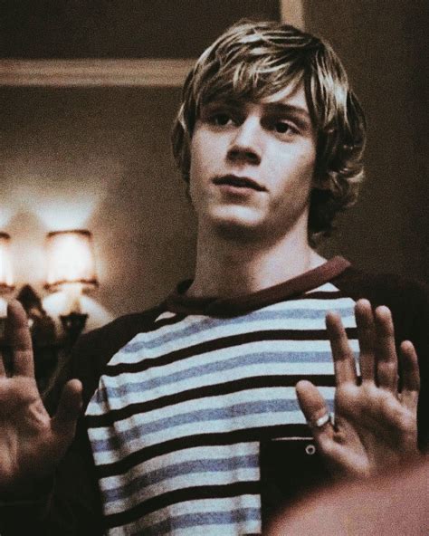 Pin On Evan Peters Young Now エヴァンピーターズ エヴァン・ピーターズ イケメン