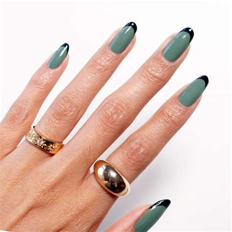 Two Tone Green Nails Are The Fall French Mani You Ve Got To Try Lulus