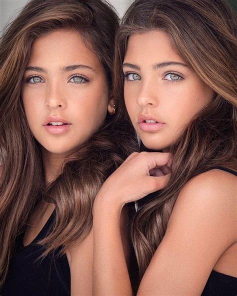 Hot • Instagram Twins Fashion Teen Girl Poses Beauty