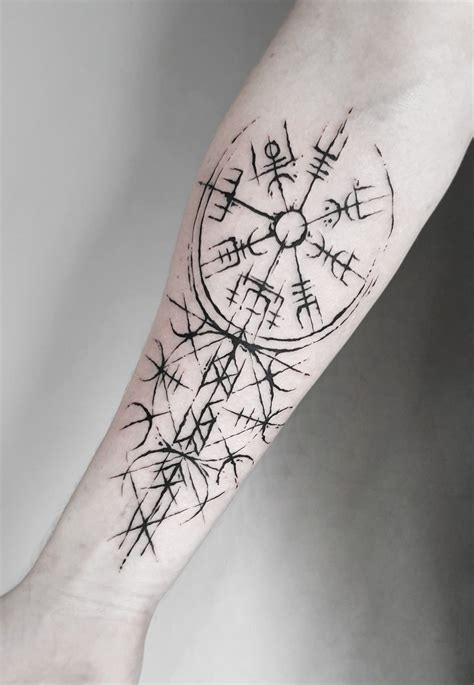 Vegvisir Tattoo Viking Compass Tattoo Viking Tattoos Vikings Tattoo