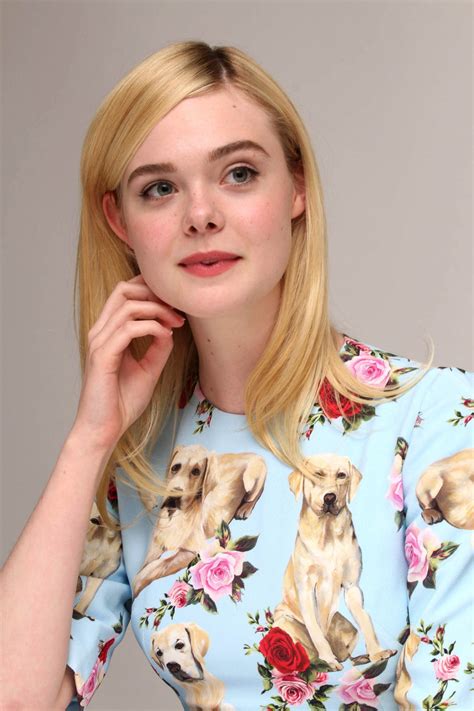 9 numéros elle offerts* en vous inscrivant gratuitement à notre newsletter elle déco. ELLE FANNING at The Beguiled Press Conference in Beverly ...