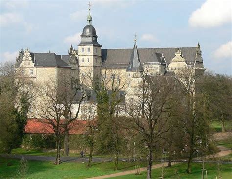 Wolfsburg is a city in the german state of lower saxony most known for hosting the headquarters of volkswagen group. Wolfsburg Castle - Wikipedia