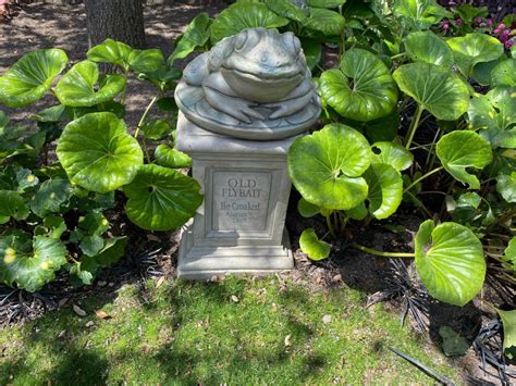 Photos Video New Load Area Debuts At The Haunted Mansion In