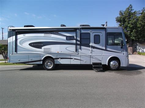 2013 Winnebago Sightseer 30a Class A Gas Rv For Sale By Owner In