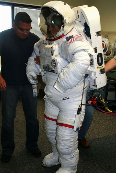 Trying To Walk In Over 100 Kg Of Emu Suit Nasa Space Suit Space
