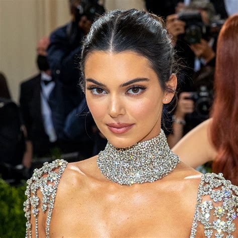 Fans Are Losing It Over This Photo Of Kendall Jenner Wearing Nothing Under Her Denim Jacket