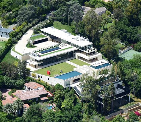 Beyoncé And Jay Zs Massive Mansion Is Reportedly 90 Million