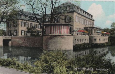 Zu seiner eröffnung im jahr 1912 war es stolzes zeichen der damals eigenständigen gemeinde buer, die ein jahr zuvor die stadtrechte verliehen bekommen hatte. Gelsenkirchen-Buer - Schloss Berge - 1964 Nr. 0092587 ...