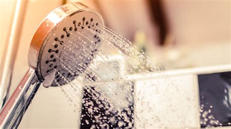 Freezing Cold Showers Are Actually Good For You Heres Why Huffpost