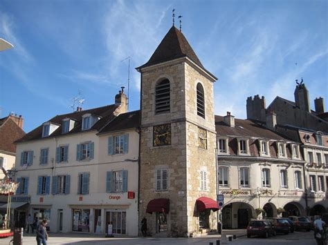 L'admr est la référence du service à la personne. Beffroi dit tour de l'Horloge à Lons-le-Saunier ...