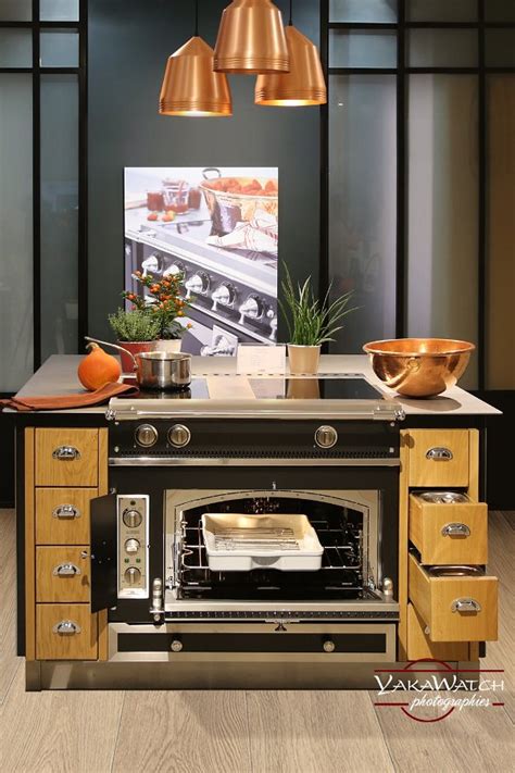 Piano de cuisson mixte falcon kitchener 90 mixte inox chrome. La Cornue, 110 ans de savoir-faire en cuisines - MA PLUME ...