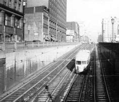 This block/street seems to be better than the others around it. East 105th Street in cleveland ohio in 1960 | Viewing ...