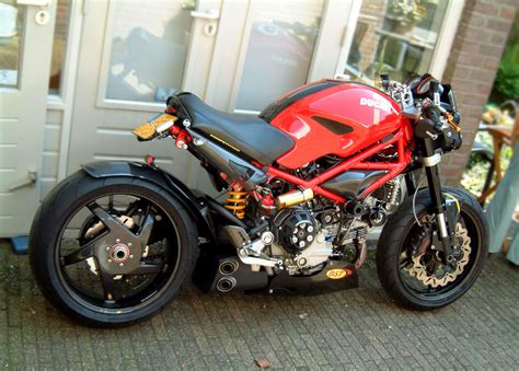 The list of modifications made to this ducati st2 café racer. Ducati Monster Cafe Racer....thumbs up to the owner ...