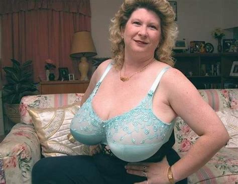 Big Bra Old Mature Pretty Woman Tits Boobs Underwear Lingerie