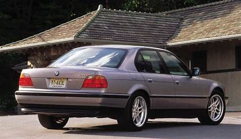 2000 BMW 7-Series VINs, Configurations, MSRP & Specs - AutoDetective