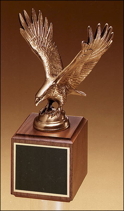 Antique Bronze Eagle On Walnut Base Recognition Awards And Trophies Inc