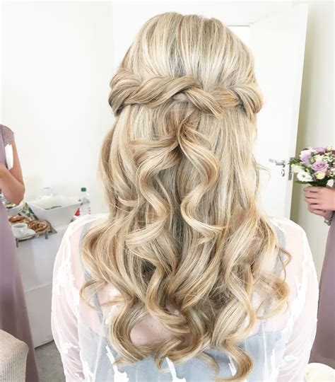 Half Up Pretty Bridal Hairstyle Hair Styles Hairstyle Long Hair Styles