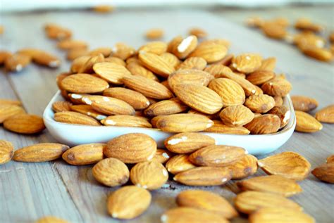 What Are The Best Nuts And Seeds For Weight Loss