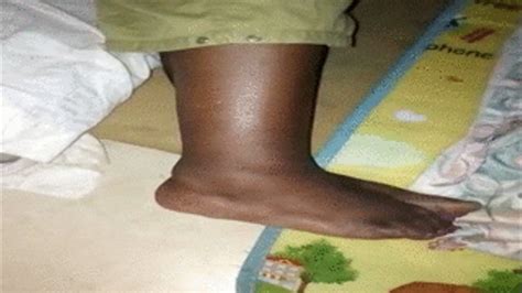 Big Stepmama Obaa Fante Fast Resting With Ebony Feet Soles On Bed Pt 2