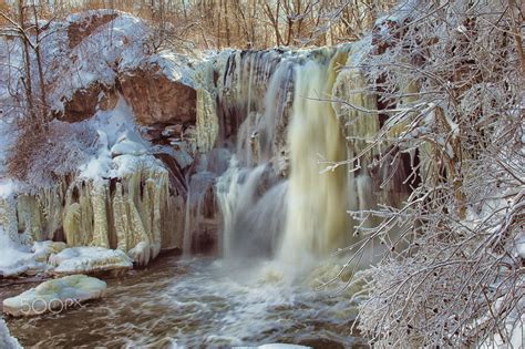 Frozen Waterfall Nature Paints A Winter Wonderland Of Icesnow And A