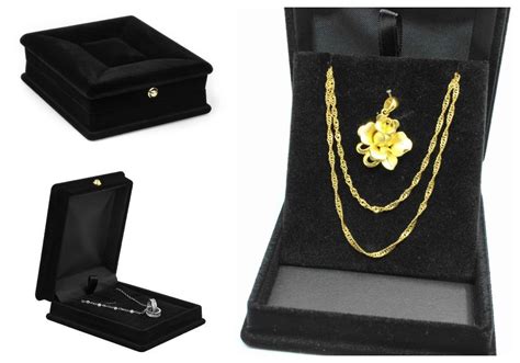 The 20 Best Velvet Jewelry Boxes Zen Merchandiser
