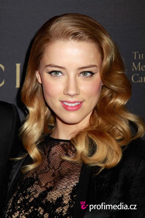 Celebrity Amber Heard Hairstyles Photo