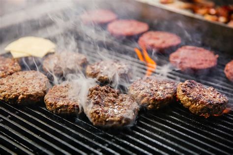 7 tips to grill burgers like a pro urner s bakersfield ca