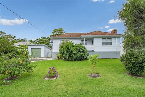 12 Tennent Road Mount Hutton Nsw 2290
