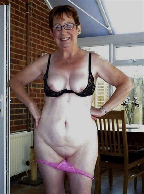 Naked Pics Of Sexy Grandmothers Thematurepornpics Com