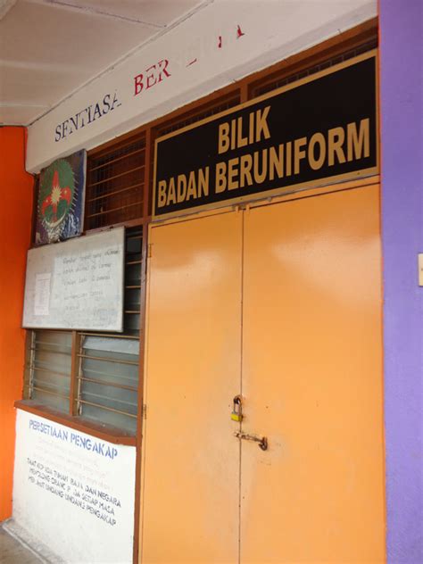 Blok akademik dewan ibnu sina dewan makan. Sekolah Kebangsaan Taman Medan: Prasarana Sekolah