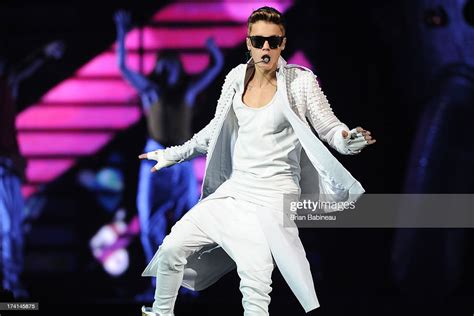 Justin Bieber Performs At Td Banknorth Garden On July 20 2013 In