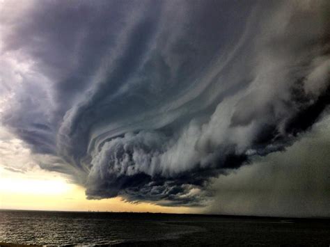 Wall Clouds Approaching Brisbane Australia Clouds Storm Pictures