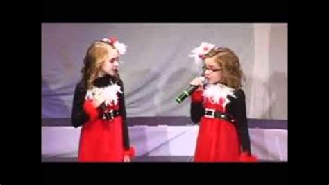 Broklyn Elbert And Kassidy King Sing How Does She Yodel 2011 Christmas