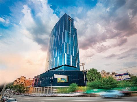 We have originated and successfully completed numerous financing transactions for leading. Dragon Capital придбає великий бізнес-центр у Києві | UA.NEWS